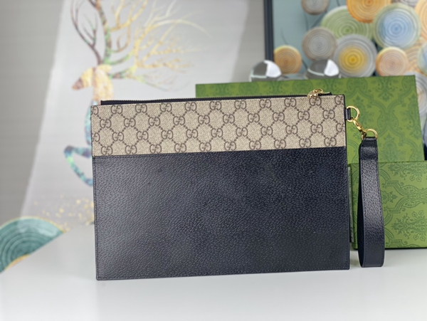 グッチ財布コピー背面デザイン